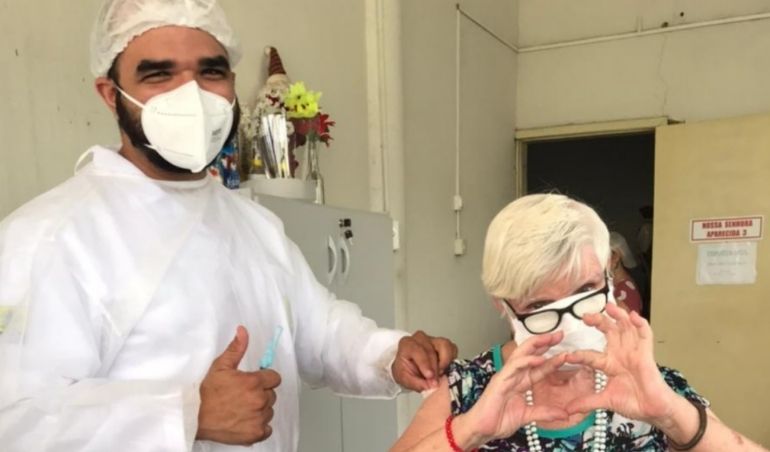 Dose de esperança: abrigos mantidos pela Santa Casa recebem vacinas contra a Covid-19