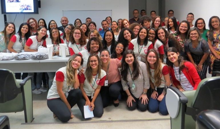 Emoção marca encerramento de turma de jovens aprendizes da Santa Casa Recife