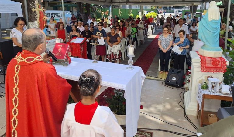 IAPQ celebra Santa Luzia com inauguração de oratório na unidade
