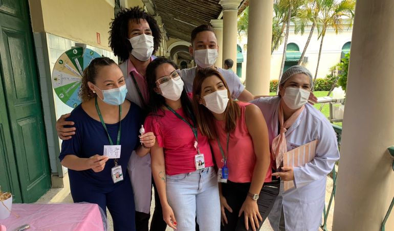 Outubro Rosa: Saúde Ocupacional realiza ações de conscientização sobre o câncer de mama